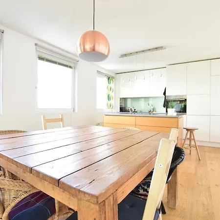 Central City Chalet - Family Friendly 샬레